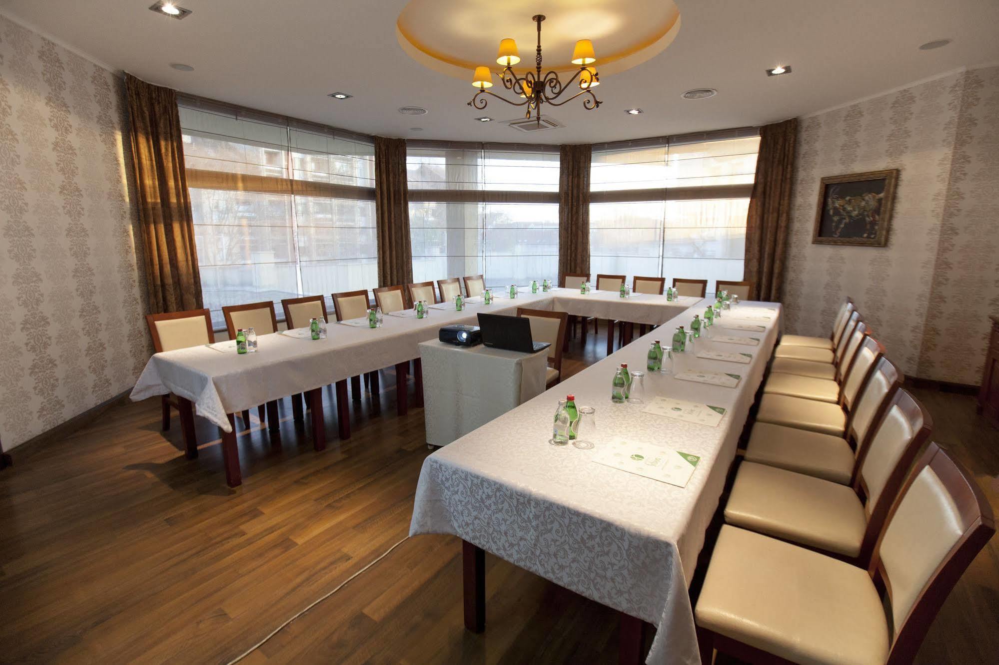 Hotel Srbija Versec Kültér fotó