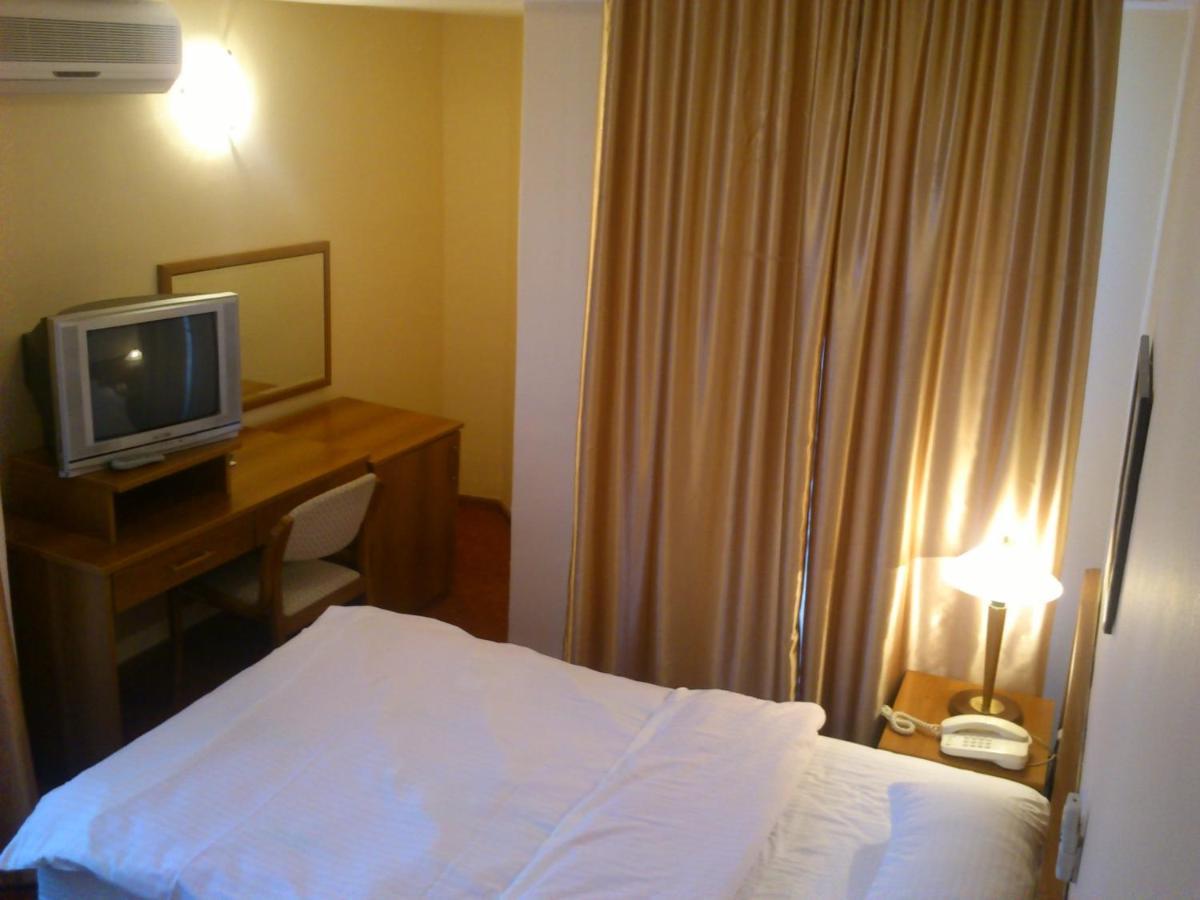 Hotel Srbija Versec Kültér fotó