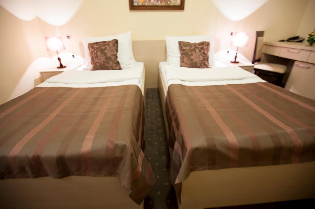 Hotel Srbija Versec Kültér fotó